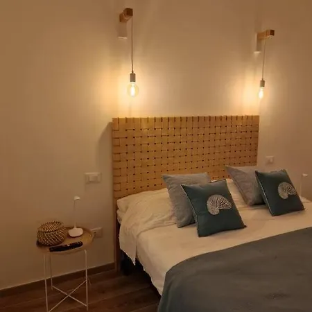 Casa *